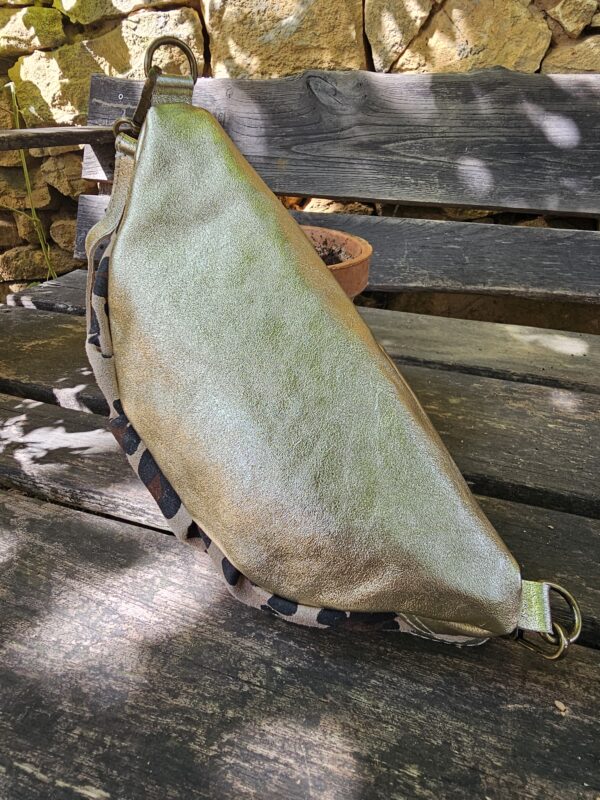 Sac banane léopard doré – Image 2