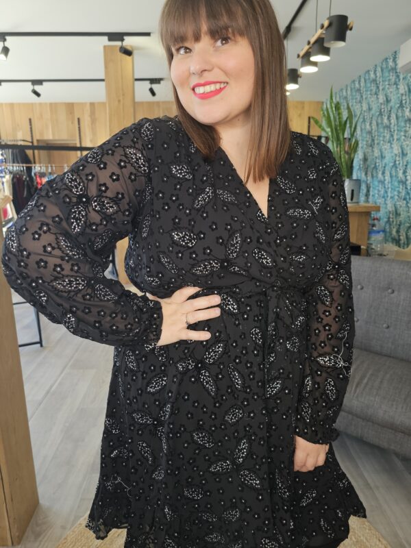 Robe courte noir Flora – Image 4