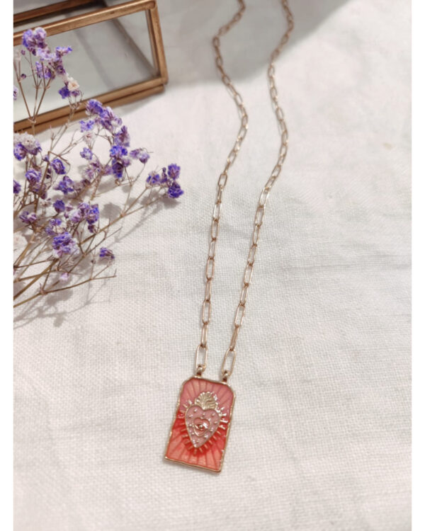 Collier amulette cœur